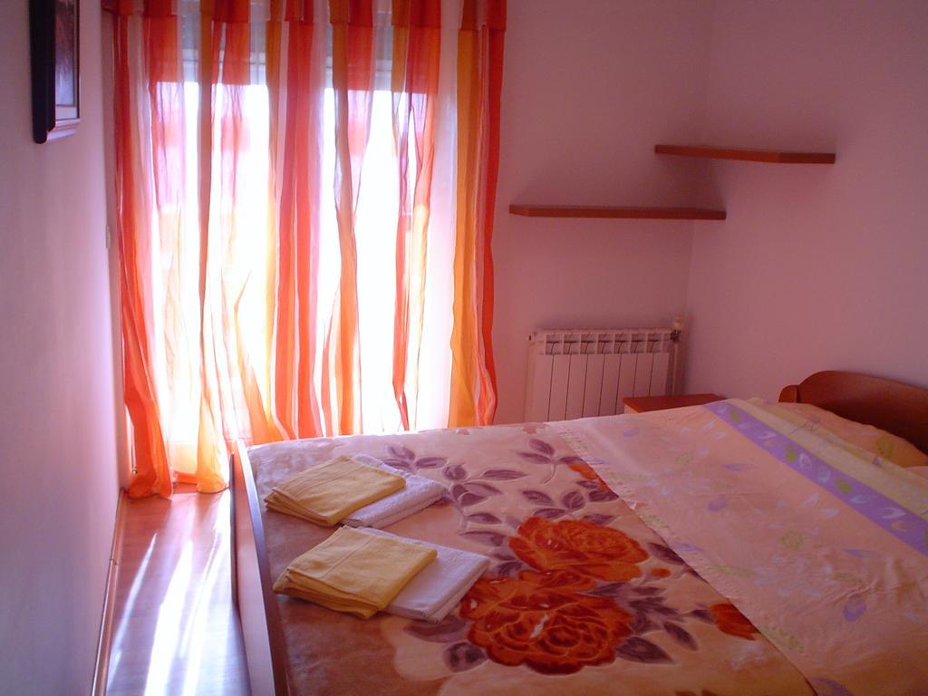Apartman Kondic Omišalj Værelse billede