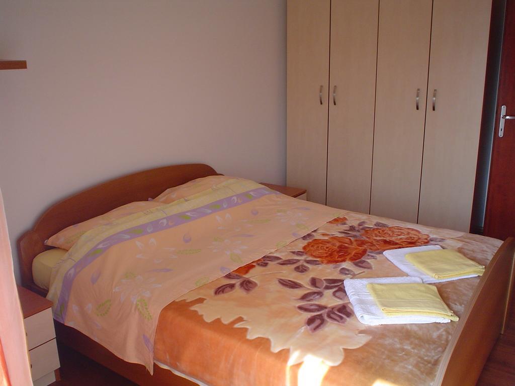 Apartman Kondic Omišalj Værelse billede