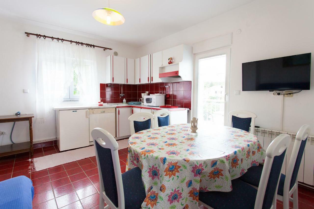 Apartman Kondic Omišalj Eksteriør billede