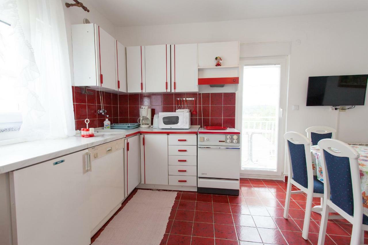 Apartman Kondic Omišalj Eksteriør billede